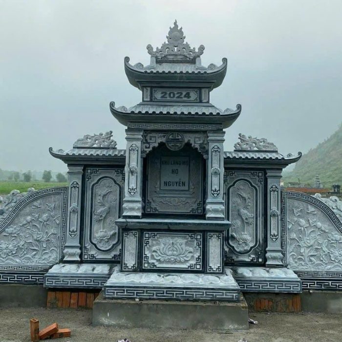 Lăng thờ đá tam quan 3 mái